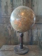 Antieke globe werelbol, Huis en Inrichting, Woonaccessoires | Wereldbollen, Ophalen, Zo goed als nieuw