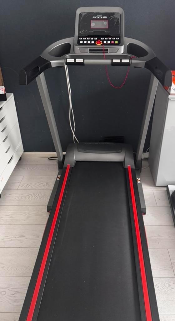 Goed werkende opvouwbare loopband, Sport en Fitness, Fitnessapparatuur, Gebruikt, Loopband, Benen, Metaal, Ophalen of Verzenden