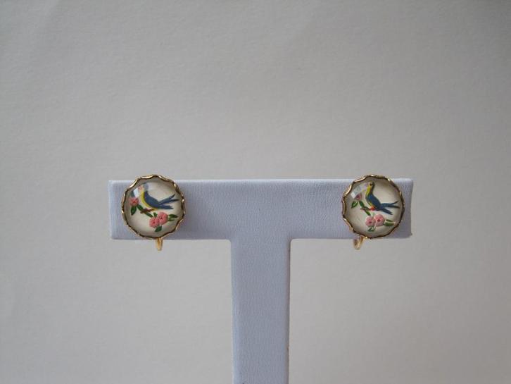 Oorbellen blauwe vogel op bloemtakje schroefmodel., Sieraden, Tassen en Uiterlijk, Oorbellen, Zo goed als nieuw, Overige materialen