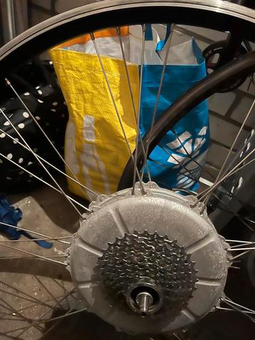 Trek achter wil motor goed werken beschikbaar voor biedingen