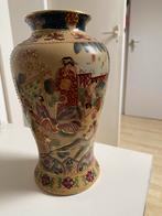 Chinese vaas met figuren, Ophalen of Verzenden
