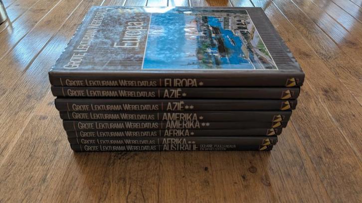 Grote Lecturama Wereldatlas - Complete Set, Boeken, Atlassen en Landkaarten, Gelezen, Overige atlassen, Wereld, 1800 tot 2000