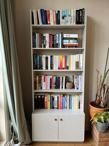 Boekenkast Woood grijs beschikbaar voor biedingen