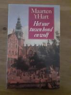 Het uur tussen hond en wolf Maarten ‘t Hart, Ophalen of Verzenden, Zo goed als nieuw