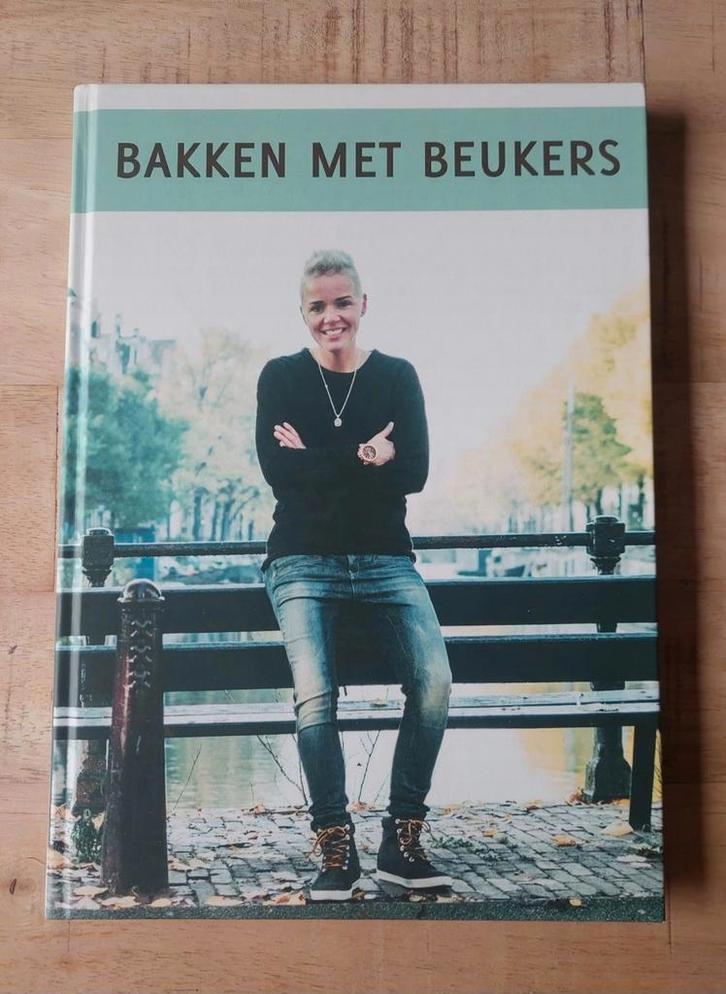 Bakken met Beukers (Lot Beukers) NIEUW!, Boeken, Kookboeken, Zo goed als nieuw, Taart, Gebak en Desserts, Europa, Gezond koken