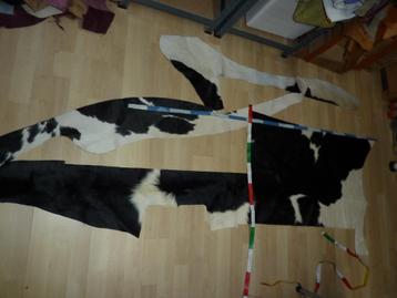 Koeienvacht resten nr 13 soepel echt leer  beschikbaar voor biedingen