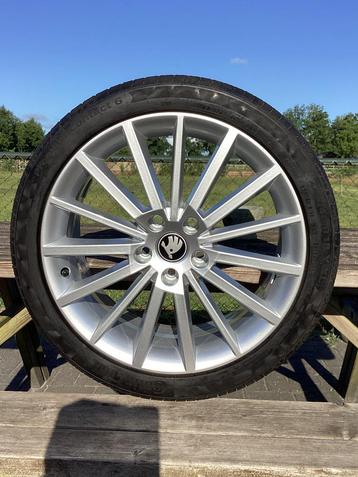 18” nieuwe originele velgen 🌞banden225-40-18 Skoda octavia beschikbaar voor biedingen