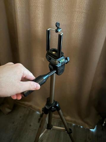 ISY Driepoot Statief camera tripod phone beschikbaar voor biedingen