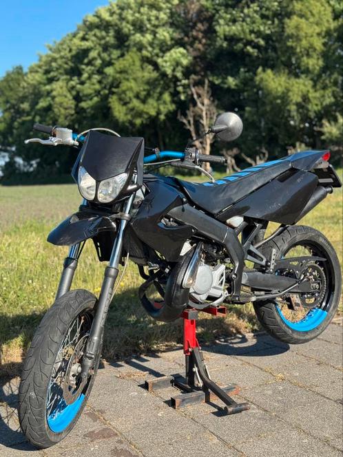 Derbi senda xtreme 50 cc 2006 zwart blauw, Fietsen en Brommers, Brommers | Derbi, Gebruikt, Ophalen of Verzenden