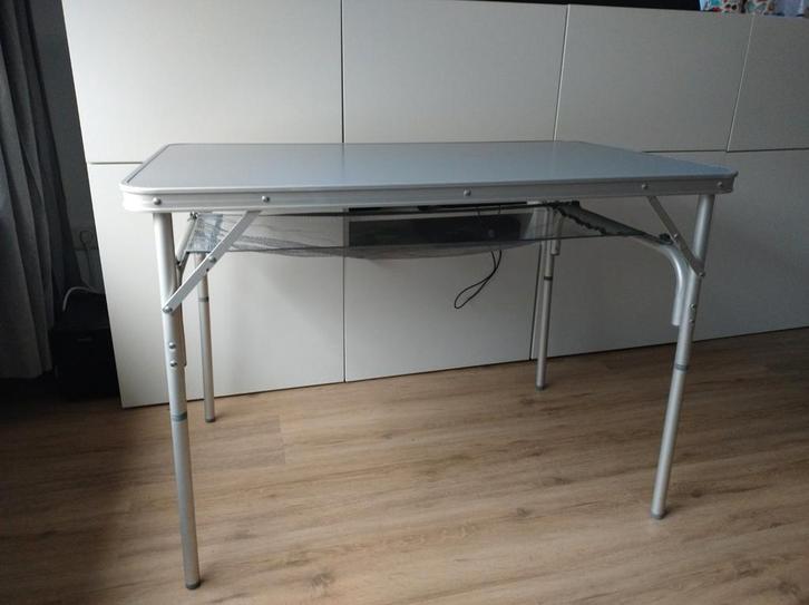 Campingtafel - 100x60cm, 70cm hoog, Caravans en Kamperen, Kampeeraccessoires, Gebruikt, Ophalen of Verzenden