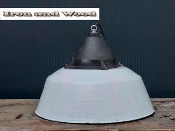 Emaille vintage oude hanglamp / lamp H30 D40  beschikbaar voor biedingen