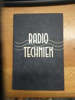 Diks, P.J.J. boek  Radiotechniek uit November 1941, Ophalen of Verzenden, Gelezen, Overige onderwerpen