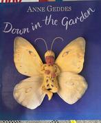Down in the Garden - Anne Geddes fotoboek babies, Ophalen of Verzenden, Gelezen