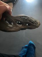 Yeezy Foam Runner Ochre - Maat 49/2, Ophalen of Verzenden, Gedragen, Bruin, Slippers