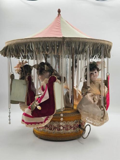 Antieke Poppen Carrousel, Antiek en Kunst, Curiosa en Brocante, Ophalen