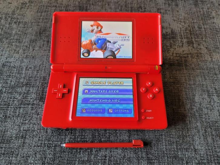 Ds Lite met Spellen, Spelcomputers en Games, Spelcomputers | Nintendo DS, Gebruikt, DS Lite, Rood, Met games, Ophalen