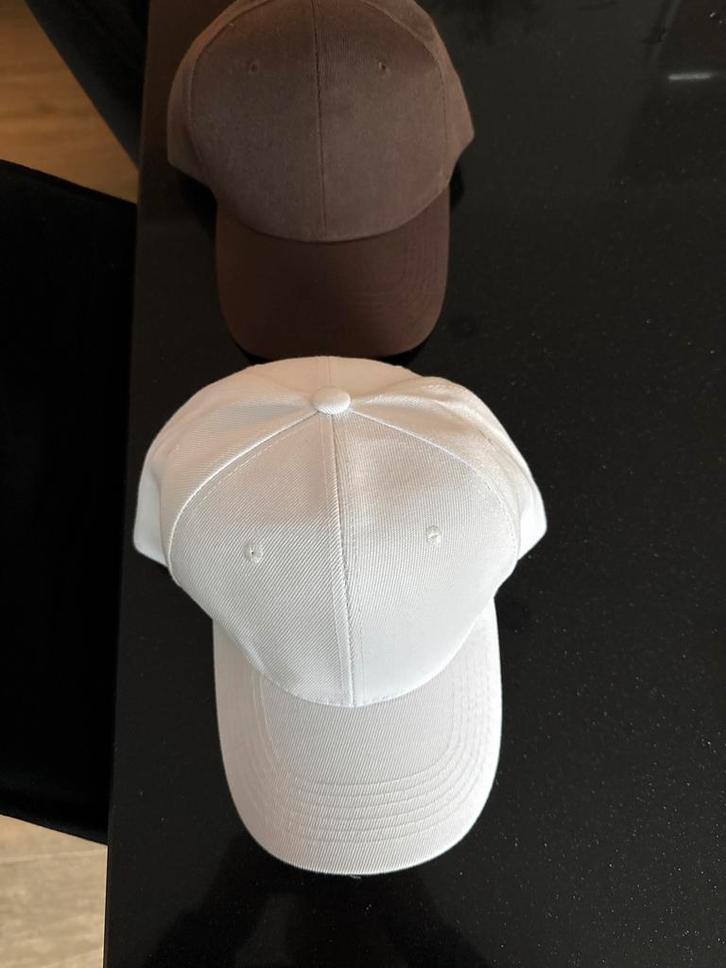 2 Nieuwe Petten met Klittenbandsluiting, Kleding | Heren, Hoeden en Petten, Nieuw, Pet, One size fits all, Ophalen of Verzenden