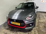 Suzuki Swift 1.4 Sport carbon/navi/soundsysteem/stoelver/, Auto's, Suzuki, Gebruikt, Euro 6, 4 cilinders, Swift