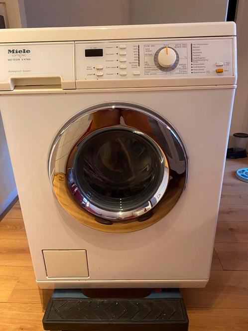 Miele softtronic meteor v4760 wasmachine - defect!, Witgoed en Apparatuur, Wasmachines, Gebruikt, Voorlader, 4 tot 6 kg, 1200 tot 1600 toeren