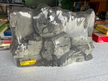 Anoch, met productnummer 58445 (05940) en de naam "Rotwand" beschikbaar voor biedingen