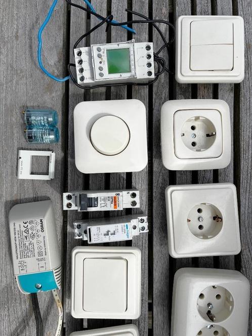 Elektra, restpartij, automaten, dimmers, diverse elektra, Doe-het-zelf en Verbouw, Elektra en Kabels, Gebruikt, Overige typen
