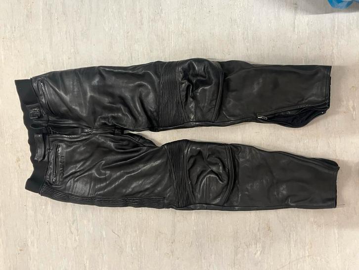 Damen leren motorbroek mt 44 - nette staat, Motoren, Kleding | Motorkleding, Broek | leer, Dames, Heren, Tweedehands, Ophalen