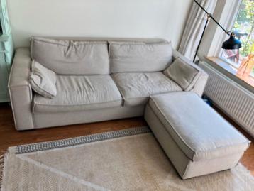 GRATIS ophalen beige bank met poef