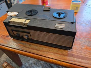 Bandrecorder philips  beschikbaar voor biedingen