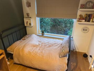 Bed met lattenbodem en matras