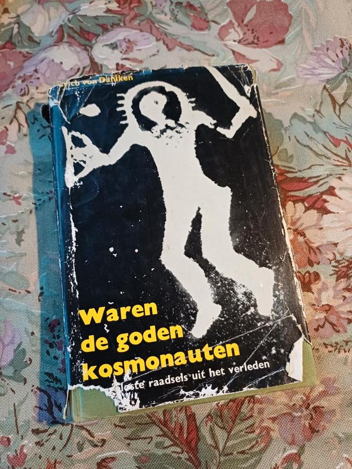 Waren de goden kosmonauten erich von Däniken, Boeken, Esoterie en Spiritualiteit, Gelezen, Achtergrond en Informatie, Spiritualiteit algemeen