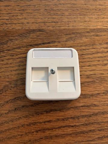 4x Busch-Jaeger centraalplaat utp data alpin wit beschikbaar voor biedingen