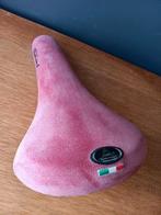 Italiaanse zadel, suède, CANARD, Gaaf,geborduurd, Ophalen of Verzenden, Algemeen, Zadel