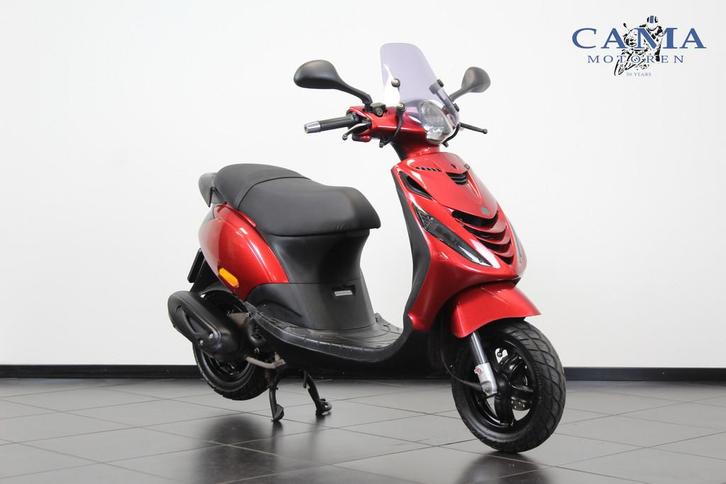 Piaggio Zip BROM (bj 2018), Fietsen en Brommers, Scooters | Piaggio, Gebruikt, Zip