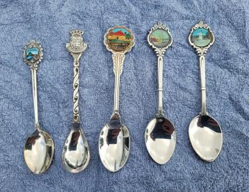 Souvenir lepeltjes Australië, Nieuw-Zeeland e.a. beschikbaar voor biedingen