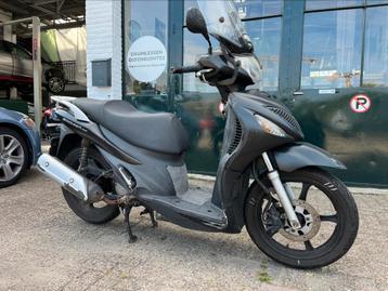 Suzuki ux150 sixteen valschade loop of sloop beschikbaar voor biedingen