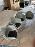Vitra Eames dar, Huis en Inrichting, Stoelen, Ophalen, Gebruikt, Grijs