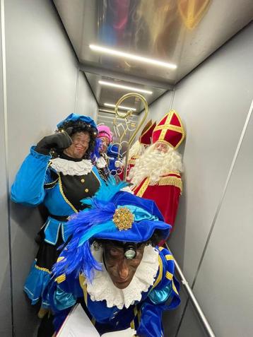 Pieten en sinterklaas op bezoek, wees er snel bij! beschikbaar voor biedingen