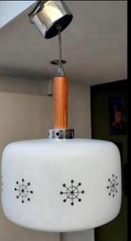 Deense hanglamp met houten cilinder retro vintage lamp, Huis en Inrichting, Lampen | Hanglampen, Ophalen of Verzenden, Zo goed als nieuw