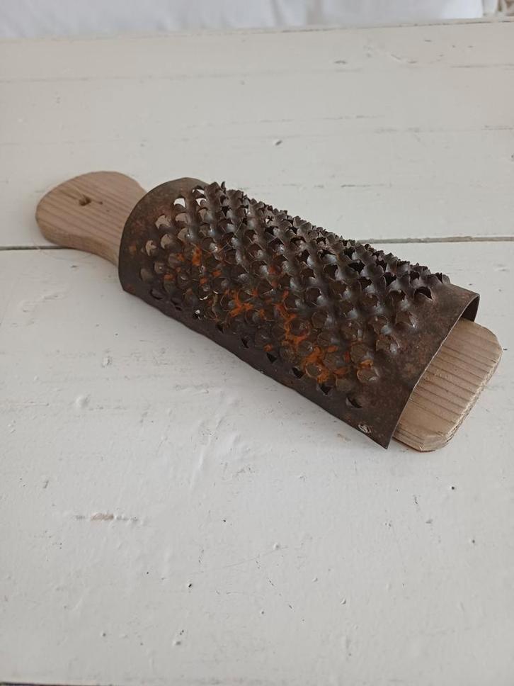 Geweldig oud raspje, Antiek en Kunst, Curiosa en Brocante, Ophalen of Verzenden