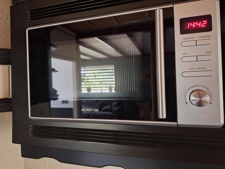 Inventum MN207S Magnetron - Perfect voor snelle maaltijden!, Witgoed en Apparatuur, Magnetrons, Gebruikt, Inbouw, Magnetron, 45 tot 60 cm