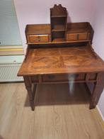 Antiek bureau, Ophalen