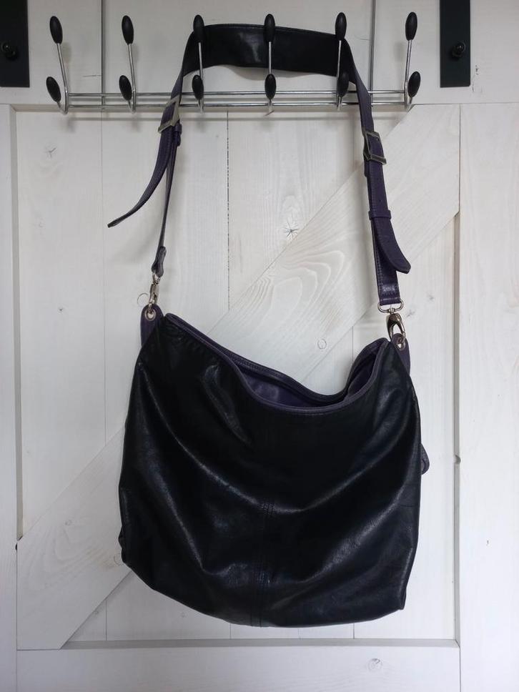 Berba tas, Sieraden, Tassen en Uiterlijk, Tassen | Damestassen, Zo goed als nieuw, Schoudertasje, Zwart, Ophalen of Verzenden