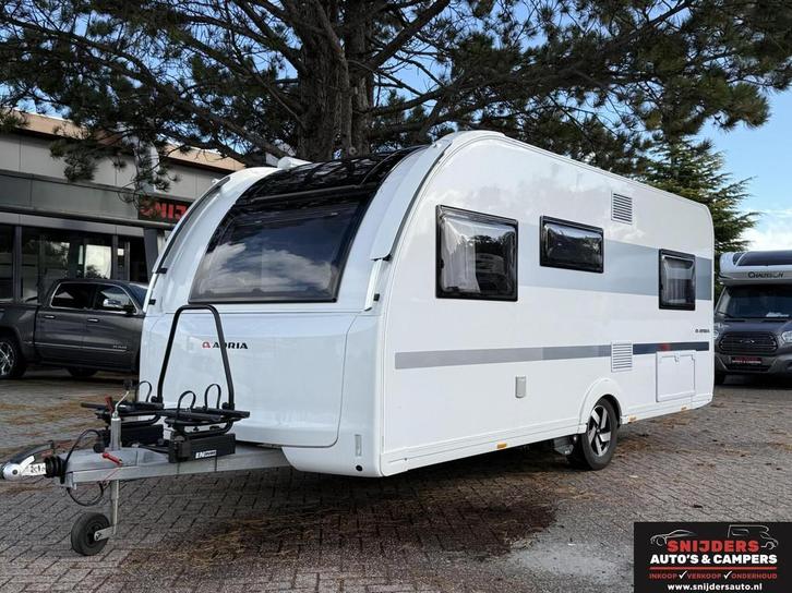 Adria Adora 522 UP Als Nieuw met Airco Mover voortent, Caravans en Kamperen, Caravans, Bedrijf, tot en met 4, 1250 - 1500 kg, Adria