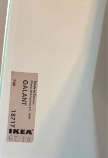 Bureau van melkglas, Ikea Galant 160x80 op wielen - afbeelding 3