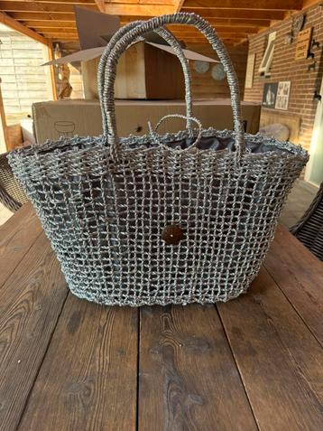 Hele grote zilveren strandtas tas draadtas beschikbaar voor biedingen