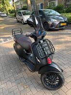 Vespa sprint, Fietsen en Brommers, Scooters | Vespa, Ophalen of Verzenden, Zo goed als nieuw