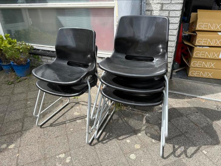 Stapelbare stoelen 5 stuks, Huis en Inrichting, Stoelen, Zo goed als nieuw, Vijf, Zes of meer stoelen, Kunststof, Ophalen