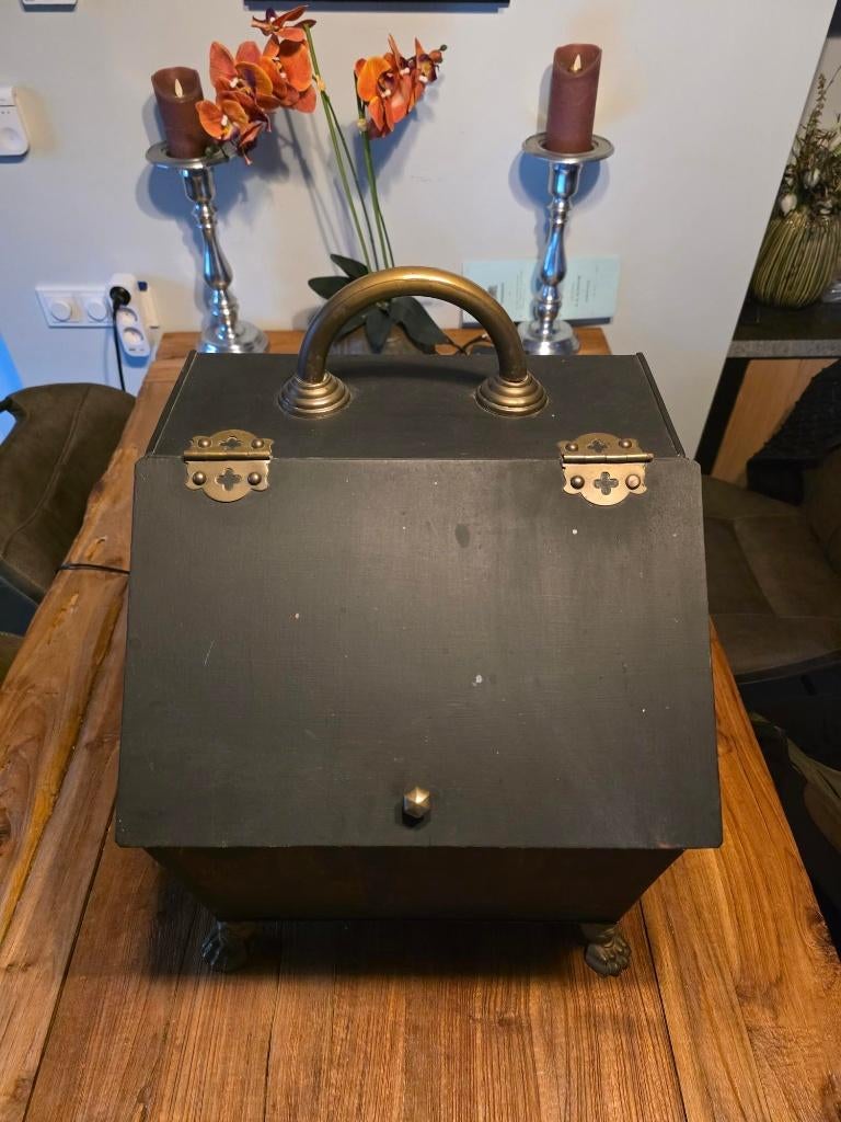 Antieke houtbak voorzien van koperbeslag, Antiek en Kunst, Ophalen of Verzenden