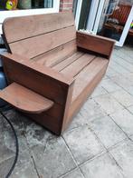 Tuinbank met het frame van een rotan bankje., Ophalen, Gebruikt, Rotan