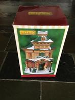 Lemax kersthuis met sneeuwpop in de tuin met licht, Diversen, Ophalen of Verzenden, Nieuw